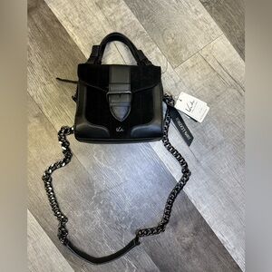 VNH 100% Genuine Leather Black Crossbody Top Handle Bag • Chain Strap • NWT